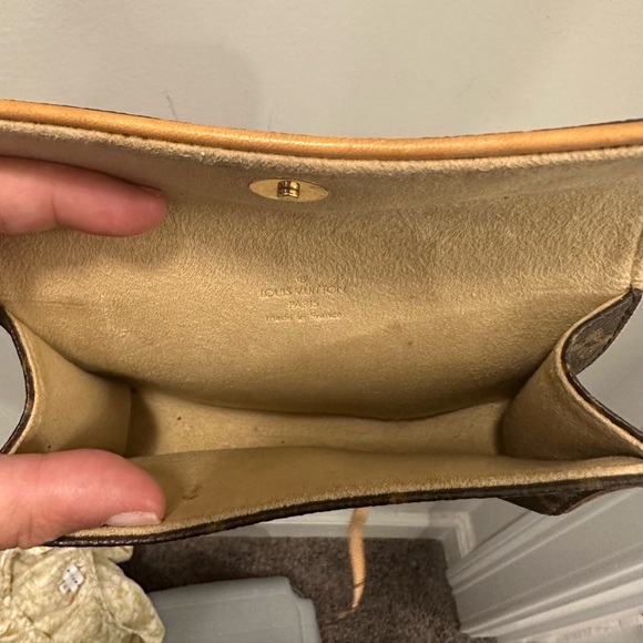 LOUIS VUITTON RARE VINTAGE POCHETTE FLORENTINE BELT BAG - Picture 7 of 8